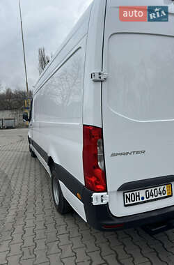 Вантажний фургон Mercedes-Benz Sprinter 2020 в 