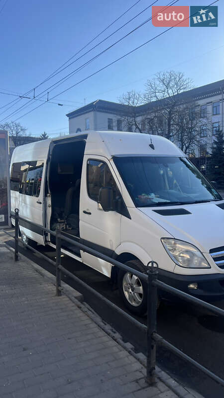 Вантажопасажирський фургон Mercedes-Benz Sprinter 2011 в Тернополі