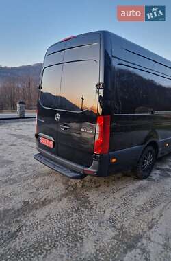 Вантажний фургон Mercedes-Benz Sprinter 2020 в Тячеві