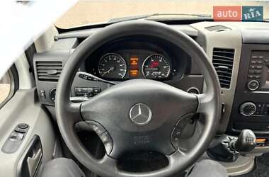 Тягач Mercedes-Benz Sprinter 2011 в 