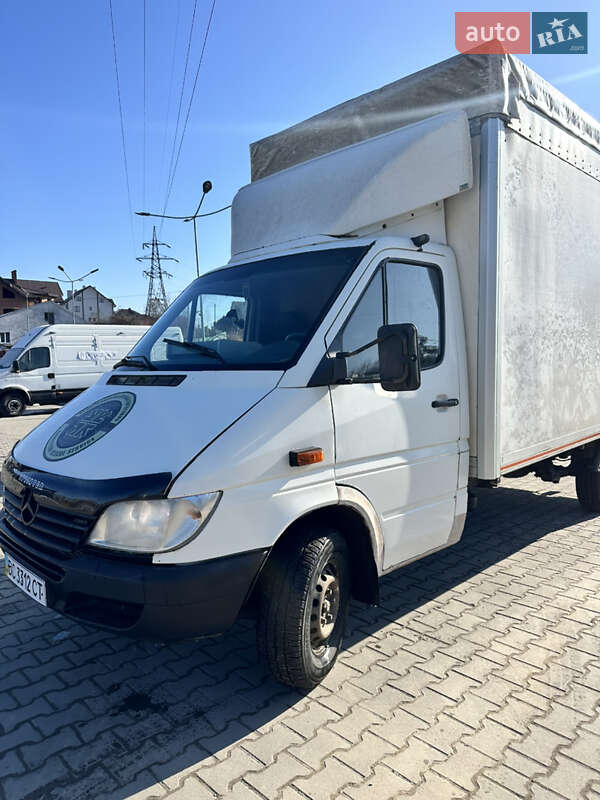 Грузовой фургон Mercedes-Benz Sprinter 2000 в Львове