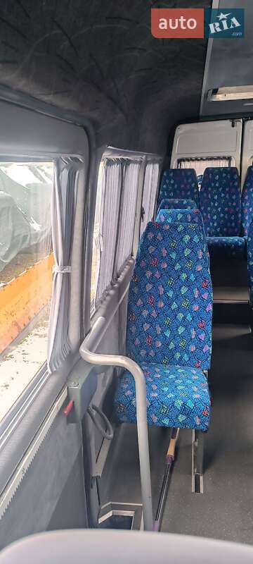 Мікроавтобус Mercedes-Benz Sprinter 2003 в Кривому Розі фото 40 Мікроавтобус Mercedes-Benz Sprinter 2003 в Кривому Розі