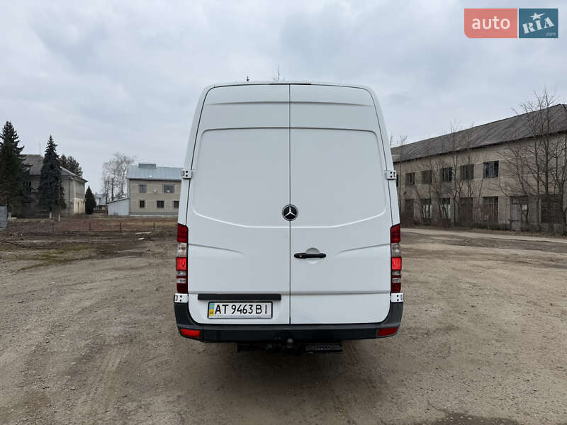 Вантажопасажирський фургон Mercedes-Benz Sprinter 2010 в Коломиї фото 4 Вантажопасажирський фургон Mercedes-Benz Sprinter 2010 в Коломиї