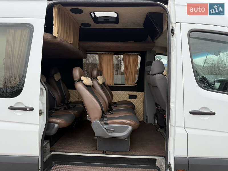 Вантажопасажирський фургон Mercedes-Benz Sprinter 2010 в Коломиї фото 17 Вантажопасажирський фургон Mercedes-Benz Sprinter 2010 в Коломиї