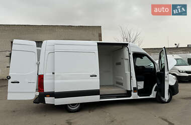 Грузовой фургон Mercedes-Benz Sprinter 2020 в 