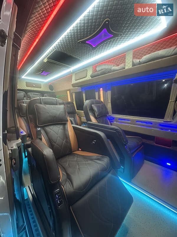 Микроавтобус Mercedes-Benz Sprinter 2017 в Луцке фото 27 Микроавтобус Mercedes-Benz Sprinter 2017 в Луцке