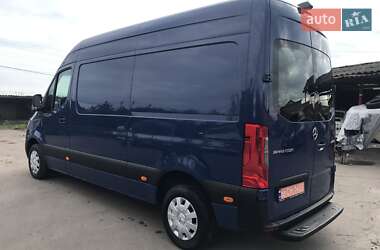 Грузовой фургон Mercedes-Benz Sprinter 2018 в Нововолынске