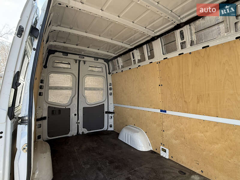 Вантажний фургон Mercedes-Benz Sprinter 2014 в Кривому Розі