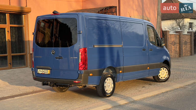 Вантажний фургон Mercedes-Benz Sprinter 2020 в Сваляві