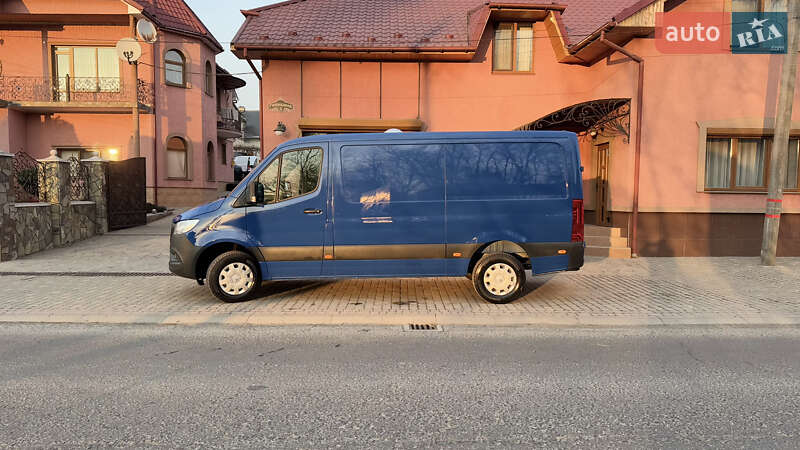 Вантажний фургон Mercedes-Benz Sprinter 2020 в Сваляві