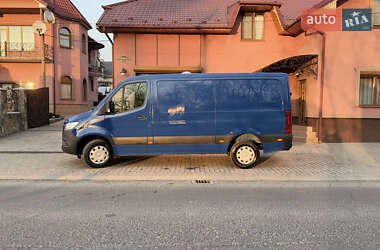 Грузовой фургон Mercedes-Benz Sprinter 2020 в 