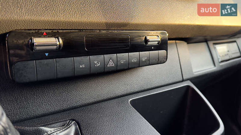 Вантажний фургон Mercedes-Benz Sprinter 2020 в Сваляві