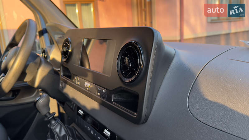 Вантажний фургон Mercedes-Benz Sprinter 2020 в Сваляві