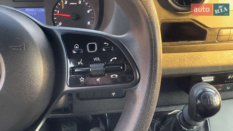 Вантажний фургон Mercedes-Benz Sprinter 2020 в Сваляві
