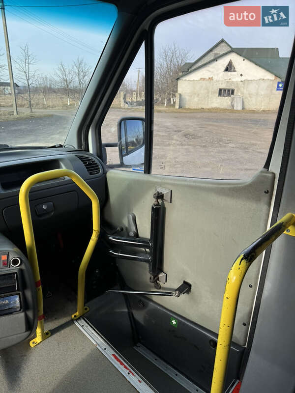 Мікроавтобус Mercedes-Benz Sprinter 2002 в Долині