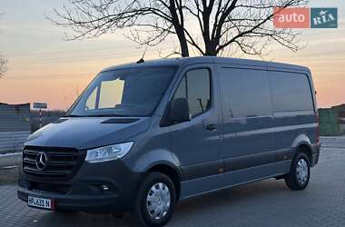 Вантажний фургон Mercedes-Benz Sprinter 2021 в 