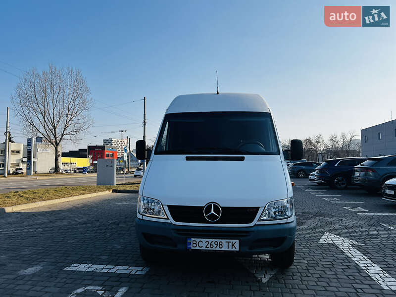 Вантажний фургон Mercedes-Benz Sprinter 2005 в Львові