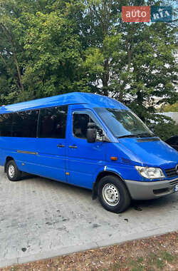 Туристичний / Міжміський автобус Mercedes-Benz Sprinter 2004 в Дніпрі