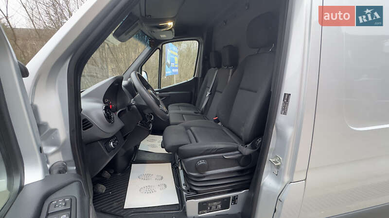Грузовой фургон Mercedes-Benz Sprinter 2020 в Сваляве