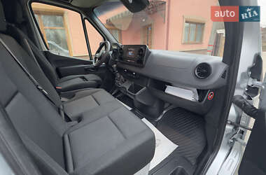 Грузовой фургон Mercedes-Benz Sprinter 2020 в 
