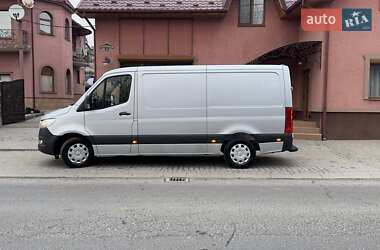 Грузовой фургон Mercedes-Benz Sprinter 2020 в 