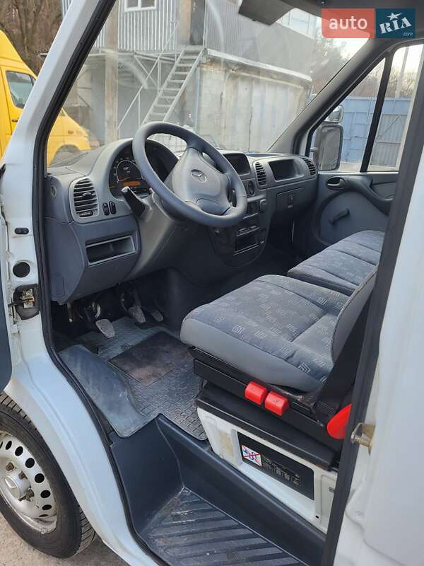 Вантажний фургон Mercedes-Benz Sprinter 2003 в Білій Церкві