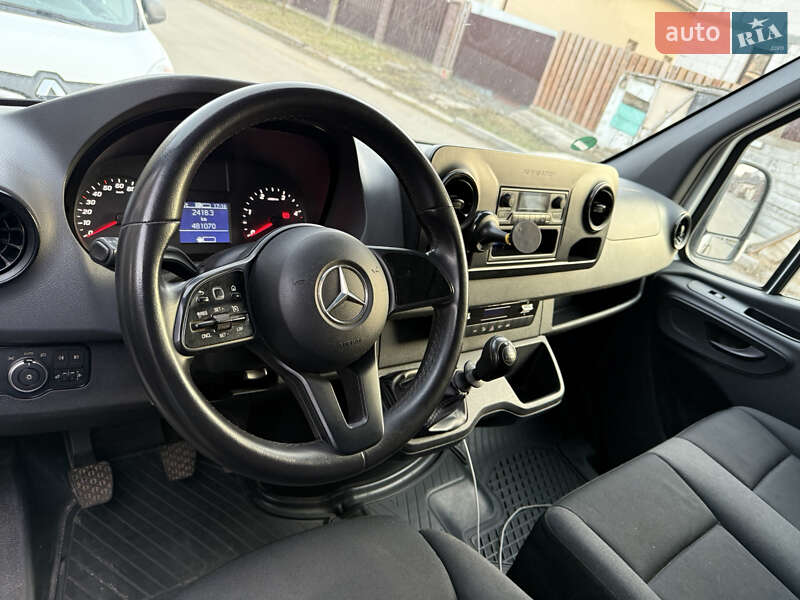 Вантажний фургон Mercedes-Benz Sprinter 2018 в Києві