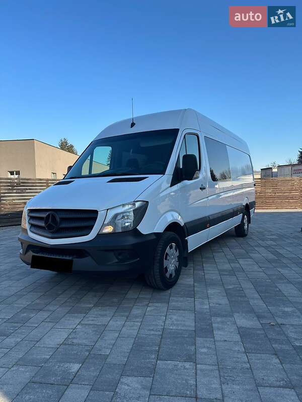 Мікроавтобус Mercedes-Benz Sprinter 2016 в Тячеві