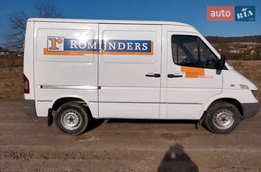 Грузовой фургон Mercedes-Benz Sprinter 2004 в 