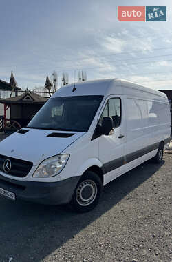 Грузовой фургон Mercedes-Benz Sprinter 2012 в Киеве