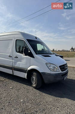 Грузовой фургон Mercedes-Benz Sprinter 2012 в Киеве