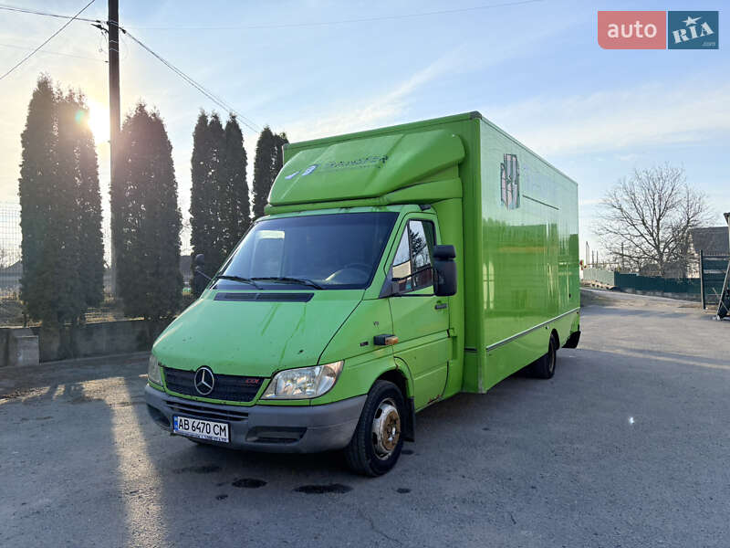 Mercedes-Benz Sprinter 2005
