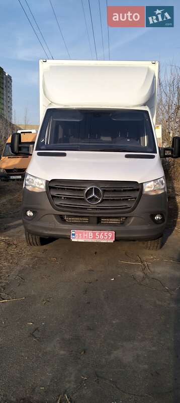 Грузовой фургон Mercedes-Benz Sprinter 2018 в 