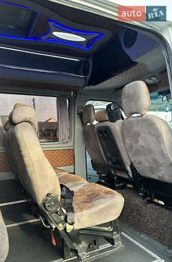 Другие грузовики Mercedes-Benz Sprinter 2002 в 