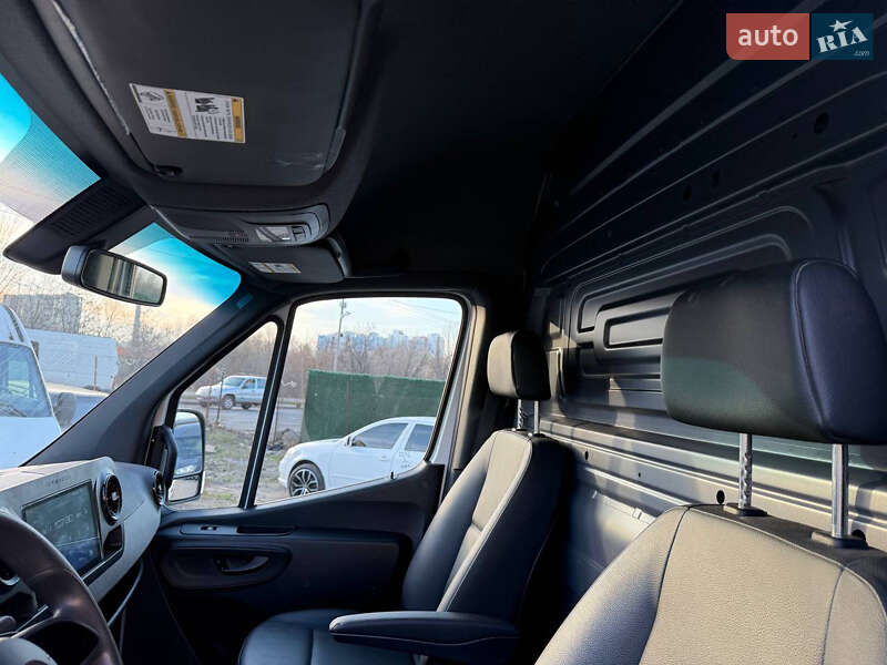 Грузовой фургон Mercedes-Benz Sprinter 2022 в Киеве
