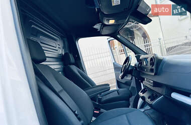 Грузовой фургон Mercedes-Benz Sprinter 2018 в 