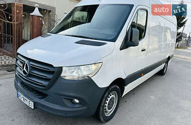 Грузовой фургон Mercedes-Benz Sprinter 2018 в 