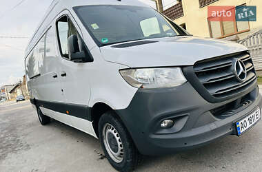 Грузовой фургон Mercedes-Benz Sprinter 2018 в 