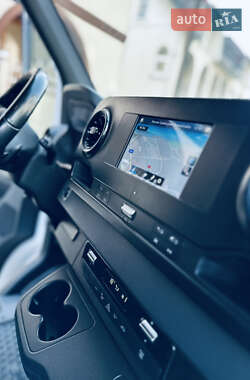 Грузовой фургон Mercedes-Benz Sprinter 2018 в 