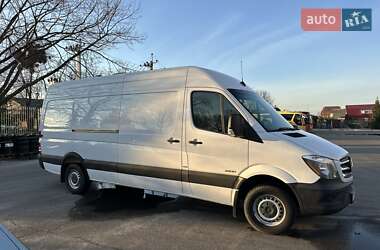 Грузовой фургон Mercedes-Benz Sprinter 2016 в 