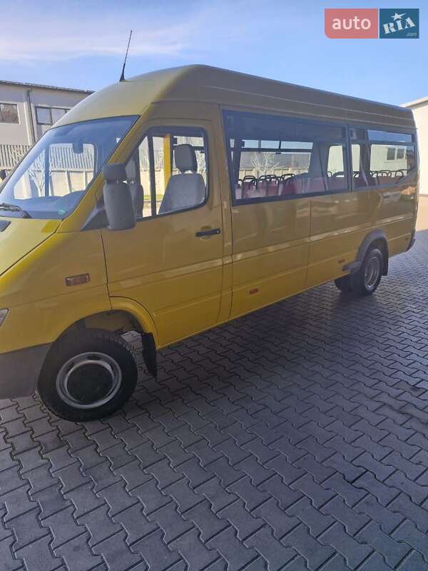 Mercedes-Benz Sprinter 2006