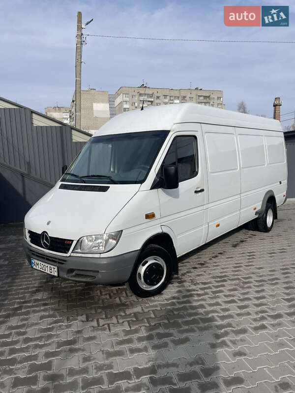 Mercedes-Benz Sprinter 2005