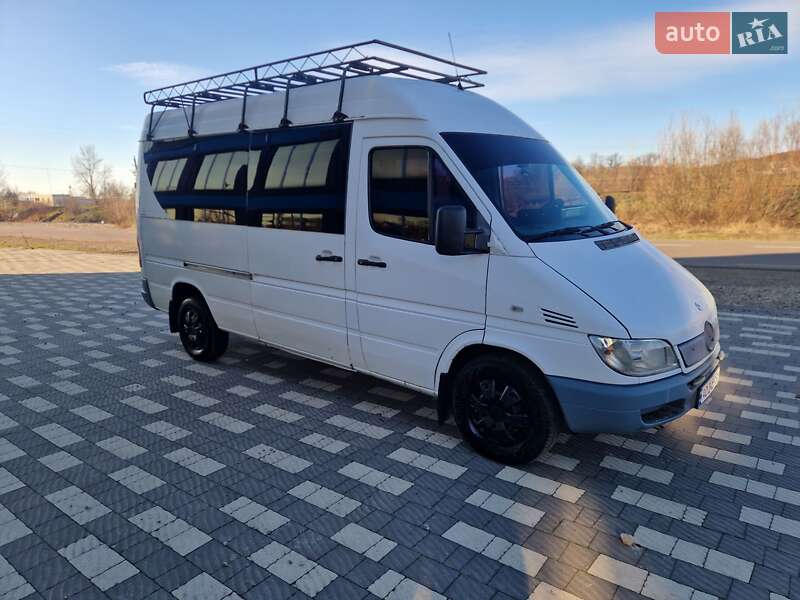 Мікроавтобус Mercedes-Benz Sprinter 2000 в Тячеві