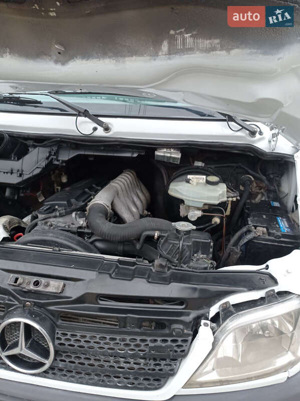 Грузовой фургон Mercedes-Benz Sprinter 2003 в Виннице