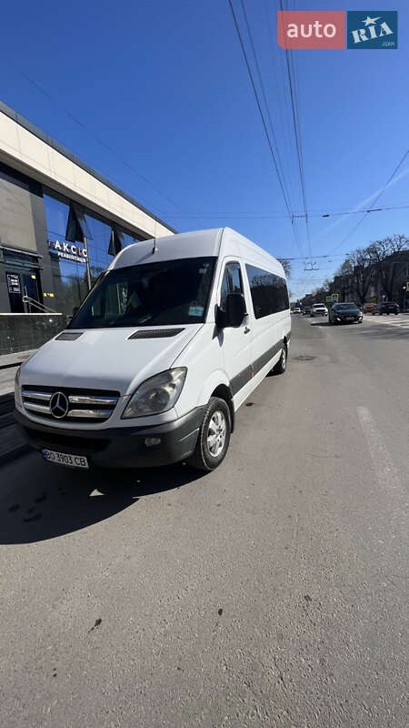 Вантажопасажирський фургон Mercedes-Benz Sprinter 2011 в Тернополі