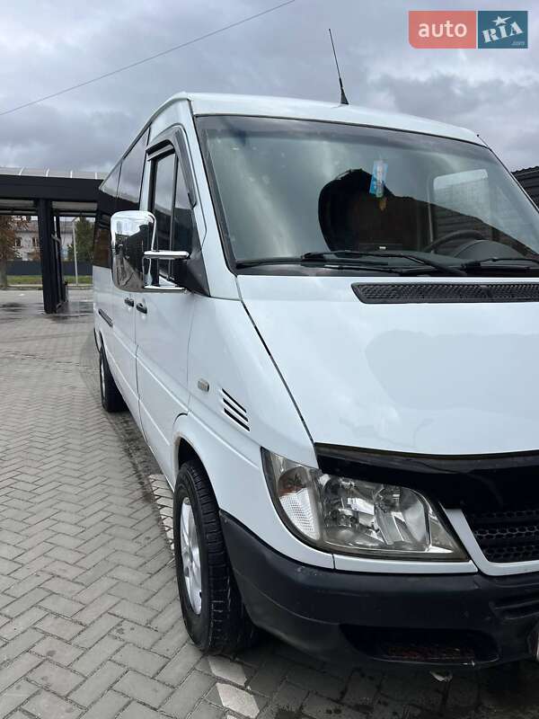 Mercedes-Benz Sprinter 2005