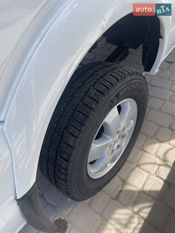 Грузопассажирский фургон Mercedes-Benz Sprinter 2017 в Тернополе фото 3 Грузопассажирский фургон Mercedes-Benz Sprinter 2017 в Тернополе