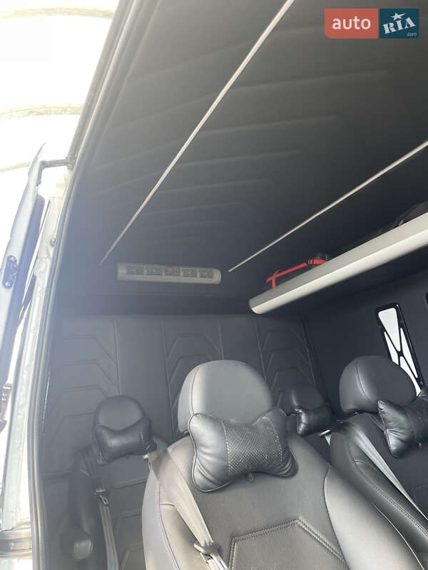 Грузопассажирский фургон Mercedes-Benz Sprinter 2017 в Тернополе фото 26 Грузопассажирский фургон Mercedes-Benz Sprinter 2017 в Тернополе