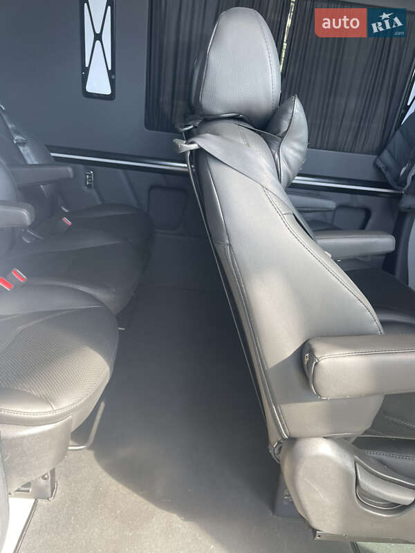 Грузопассажирский фургон Mercedes-Benz Sprinter 2017 в Тернополе фото 31 Грузопассажирский фургон Mercedes-Benz Sprinter 2017 в Тернополе