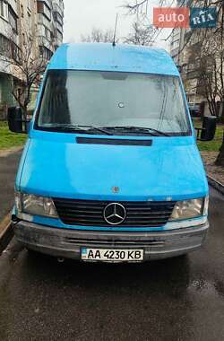 Грузовой фургон Mercedes-Benz Sprinter 1999 в 